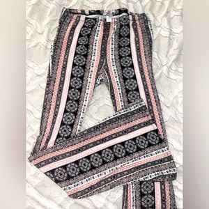 NWOT Sky & Sparrow Printed Flare Pants